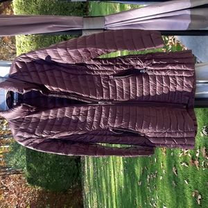 Packable Puffer mid length coat. Plum/purple color. Size Small.